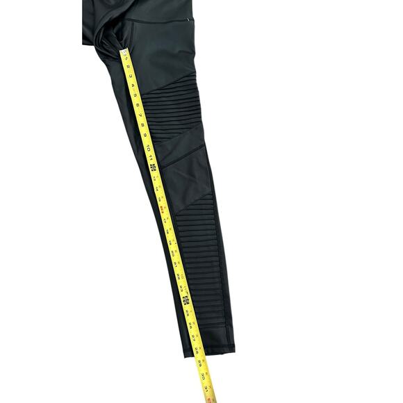 7 For All Mankind Moto Legging Womens Size XS Black Faux Leather Wide Waistband - Picture 7 of 10